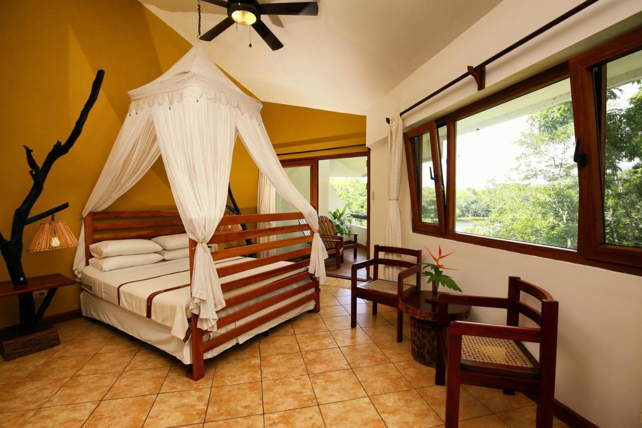 Villa Maya Флорес Экстерьер фото