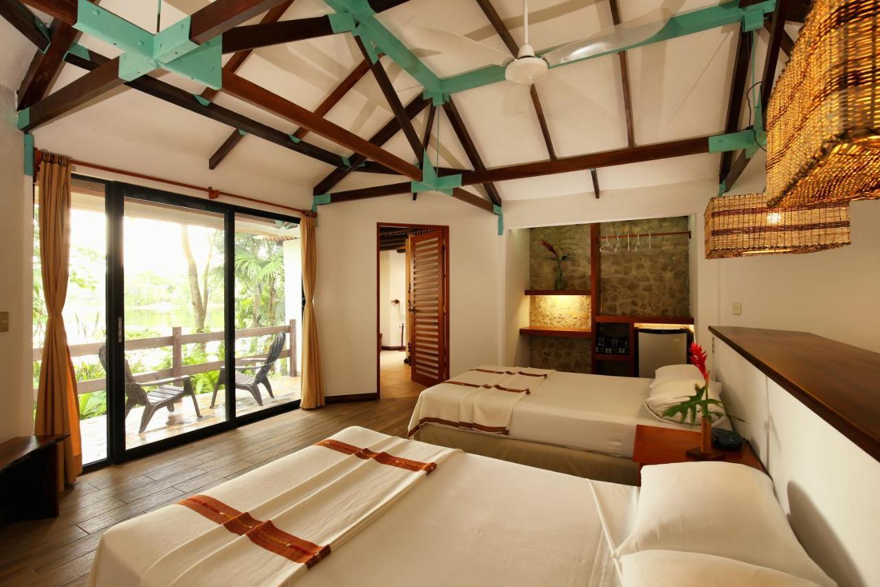 Villa Maya Флорес Экстерьер фото