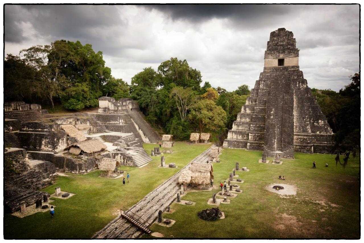 Villa Maya Флорес Экстерьер фото